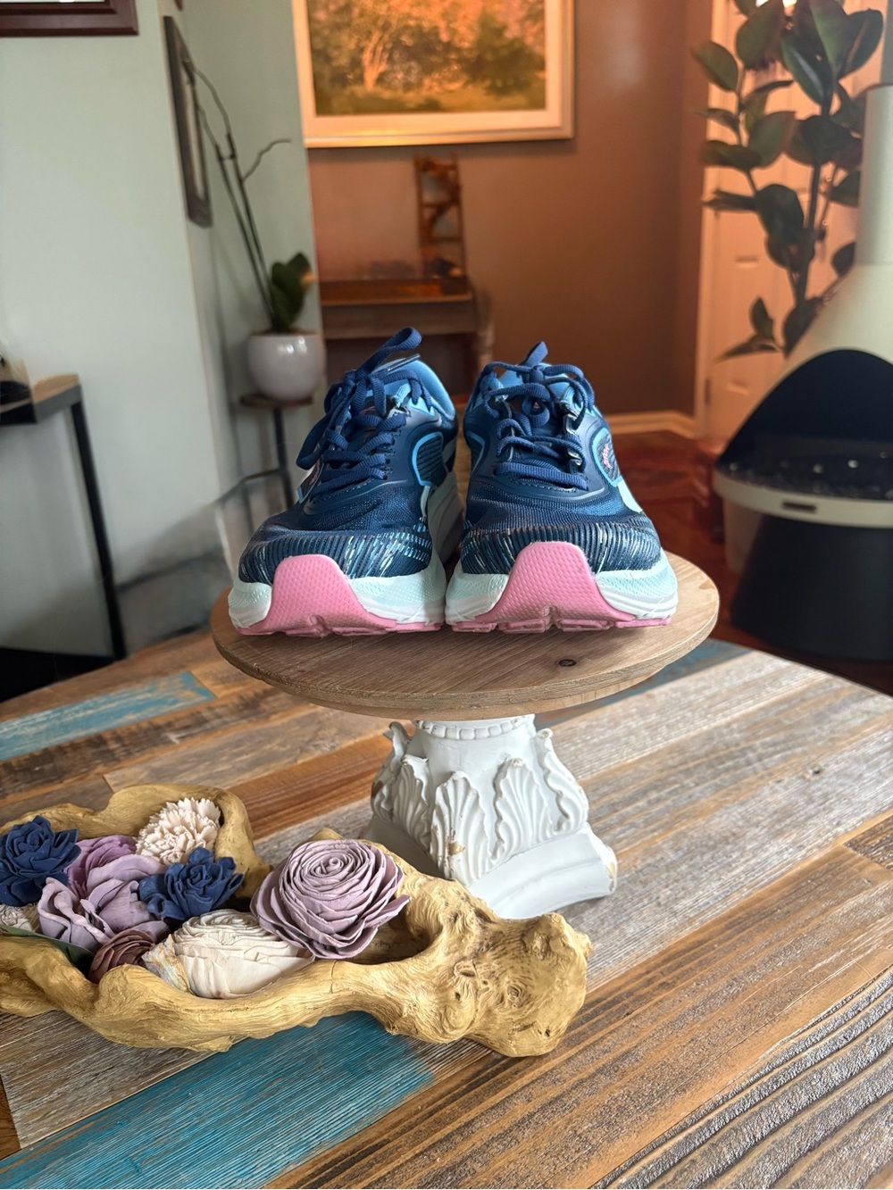 Reebok Women’s Running Shoes Size 7.5 Navy Blue Pink Athletic Sneakers